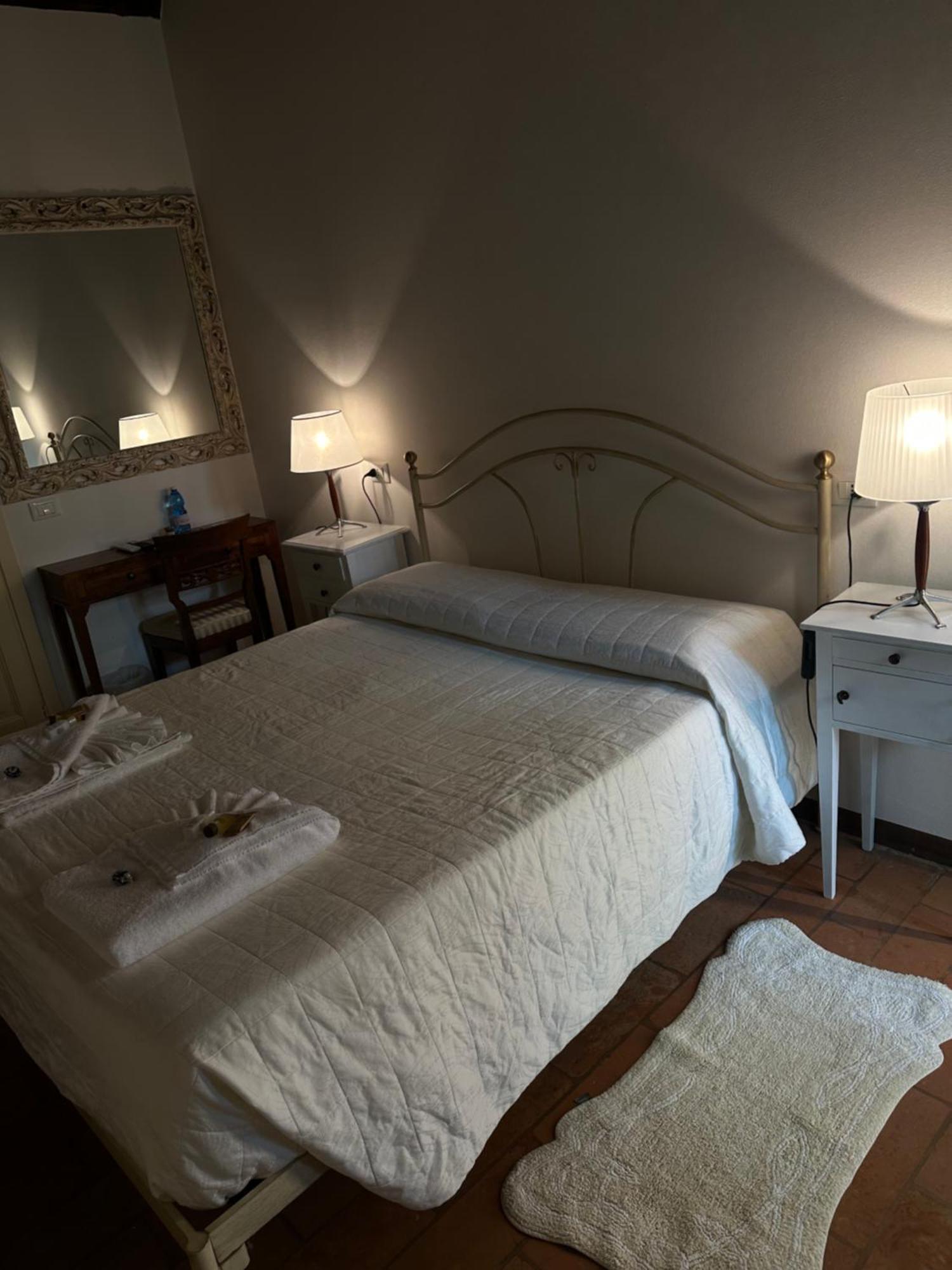 Agriturismo Corte Capiluppia Curtatone Bagian luar foto