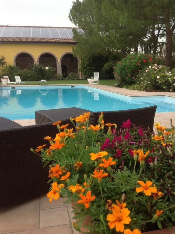 Agriturismo Corte Capiluppia Curtatone Bagian luar foto
