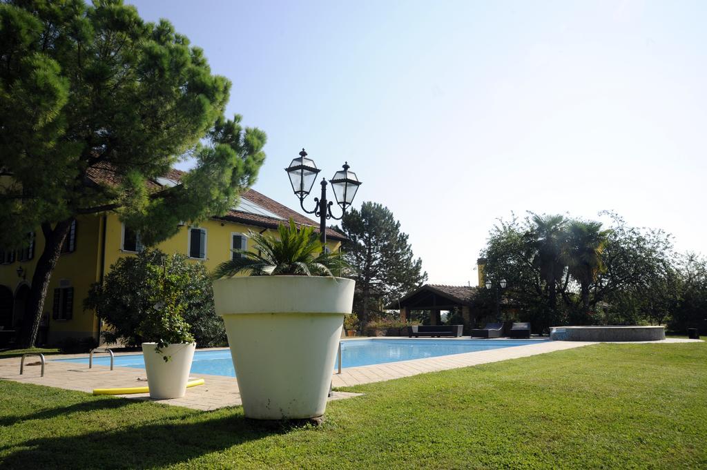 Agriturismo Corte Capiluppia Curtatone Bagian luar foto